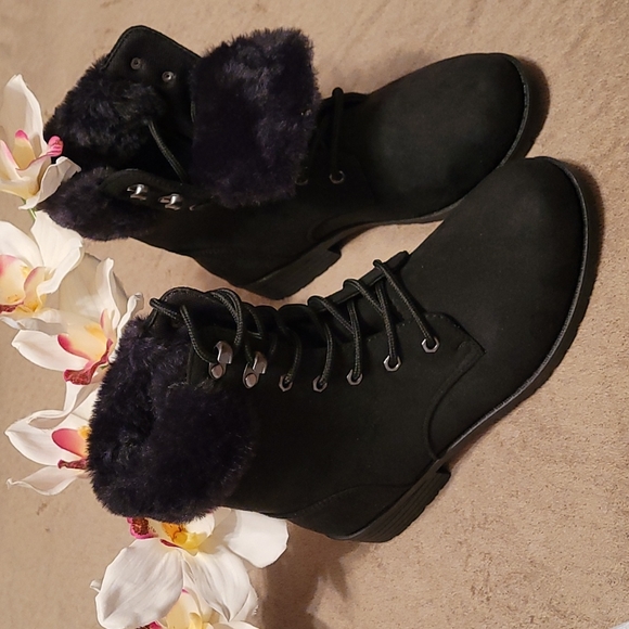 Fur Trim Combat/Hiking Boots - BRAND NEW - Picture 2 of 9